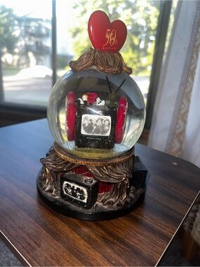 Warner Bros. I love Lucy Red and Gold 50th Anniversary TV Snow Globe